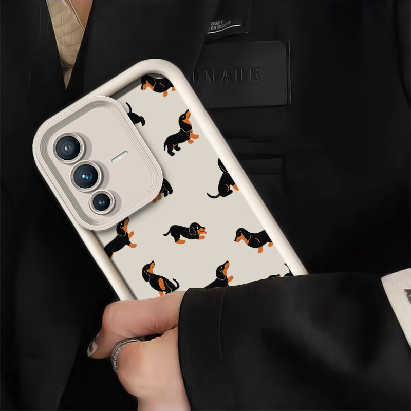 동물 디자인의 닥스훈트 강아지 그림이 그려진 비보 V7 - Vivo V40 리뷰 및 가격
